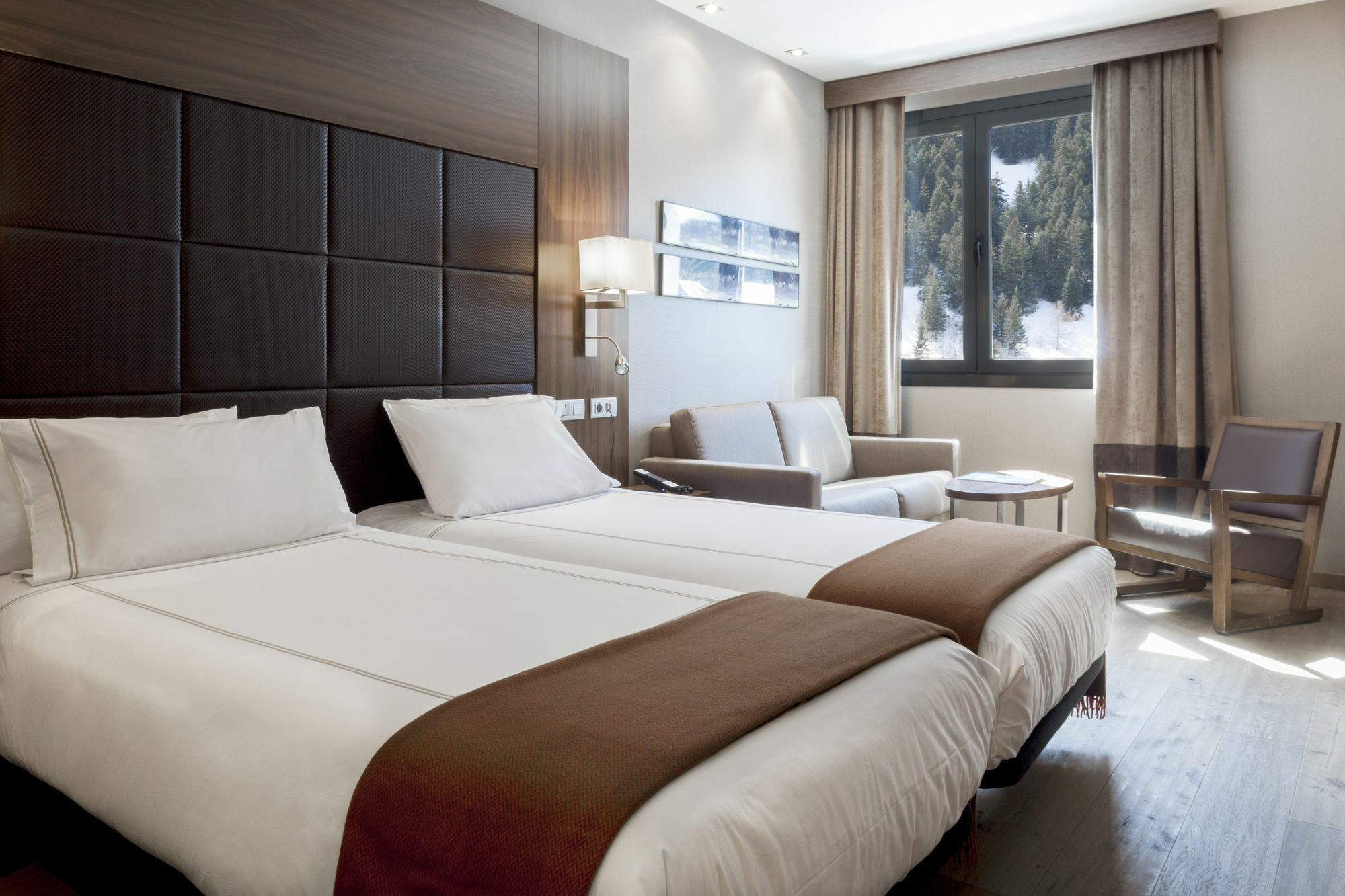 Hotel Ac Baqueira Ski Resort, Autograph Collection Baqueira Beret Exterior foto